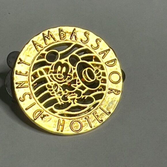 Tokyo Disney Resort Ambassador Hotel Mickey Mouse Gold Pin Badge Collection - Picture 7 of 14